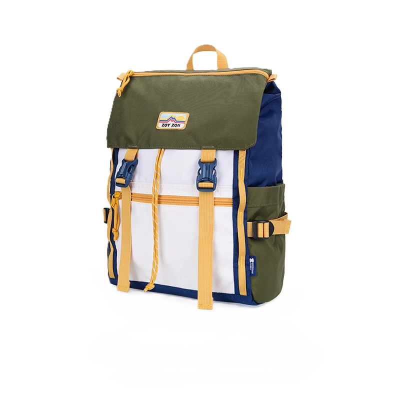Plecak dziecięcy Zoy Zoii w kolorze leśnej zieleni i bieli z żółtymi pasami i klamrami, widok od frontu na białym tle.